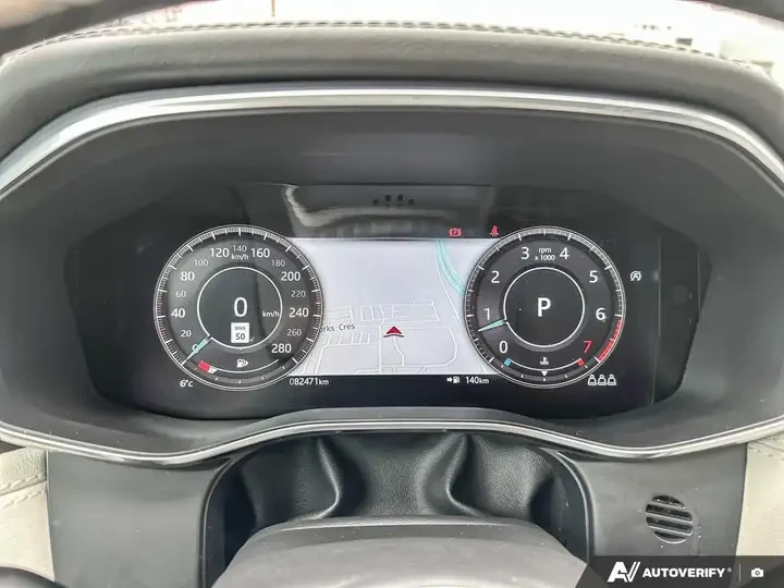 Jaguar F-PACE P340 3.0 V6 * RARE CAR* * CARFAX * АВТО КРЕДИТ * , снимка 12 - Автомобили и джипове - 54732868
