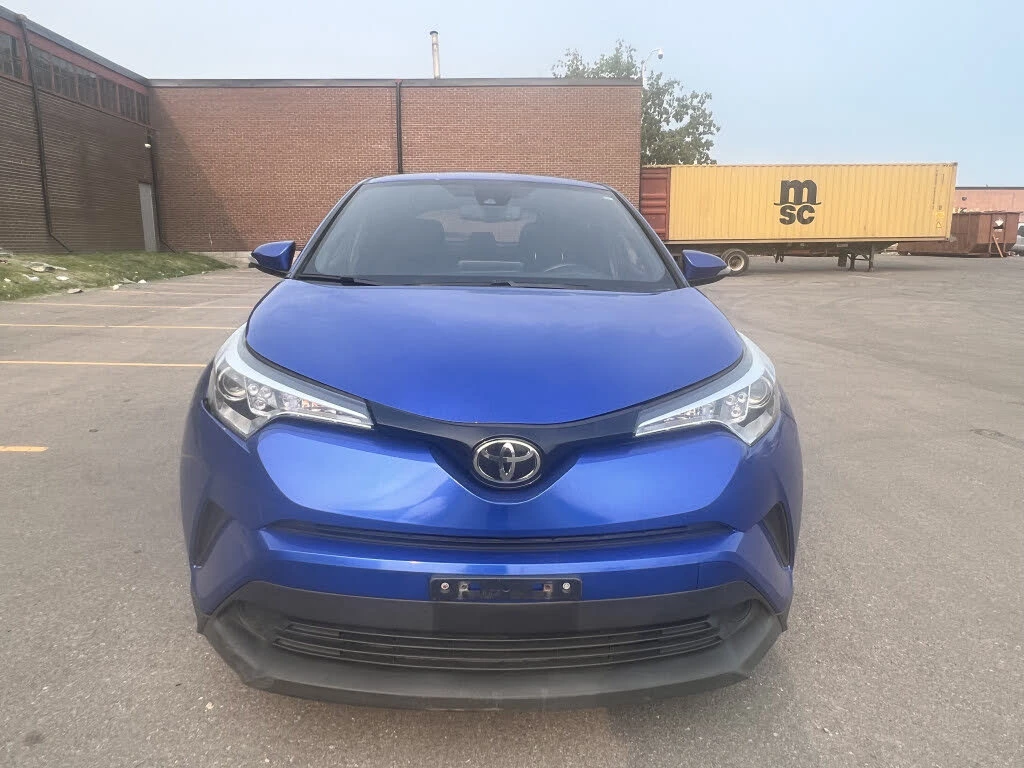 Toyota C-HR * XLE* HeadUp* АвтоКредит (ЦЕНА ДО БГ) - изображение 2