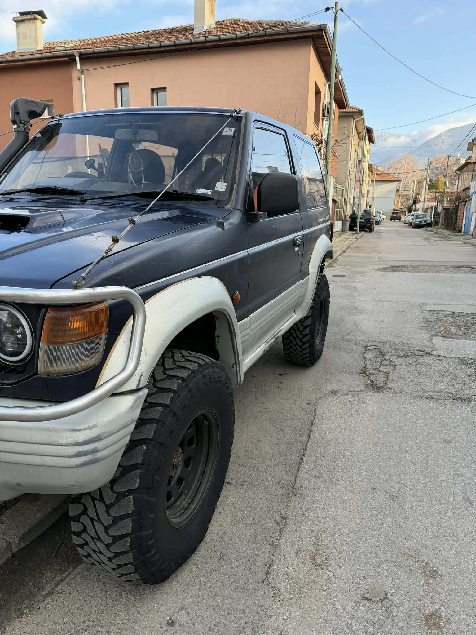 Mitsubishi Pajero  - изображение 2