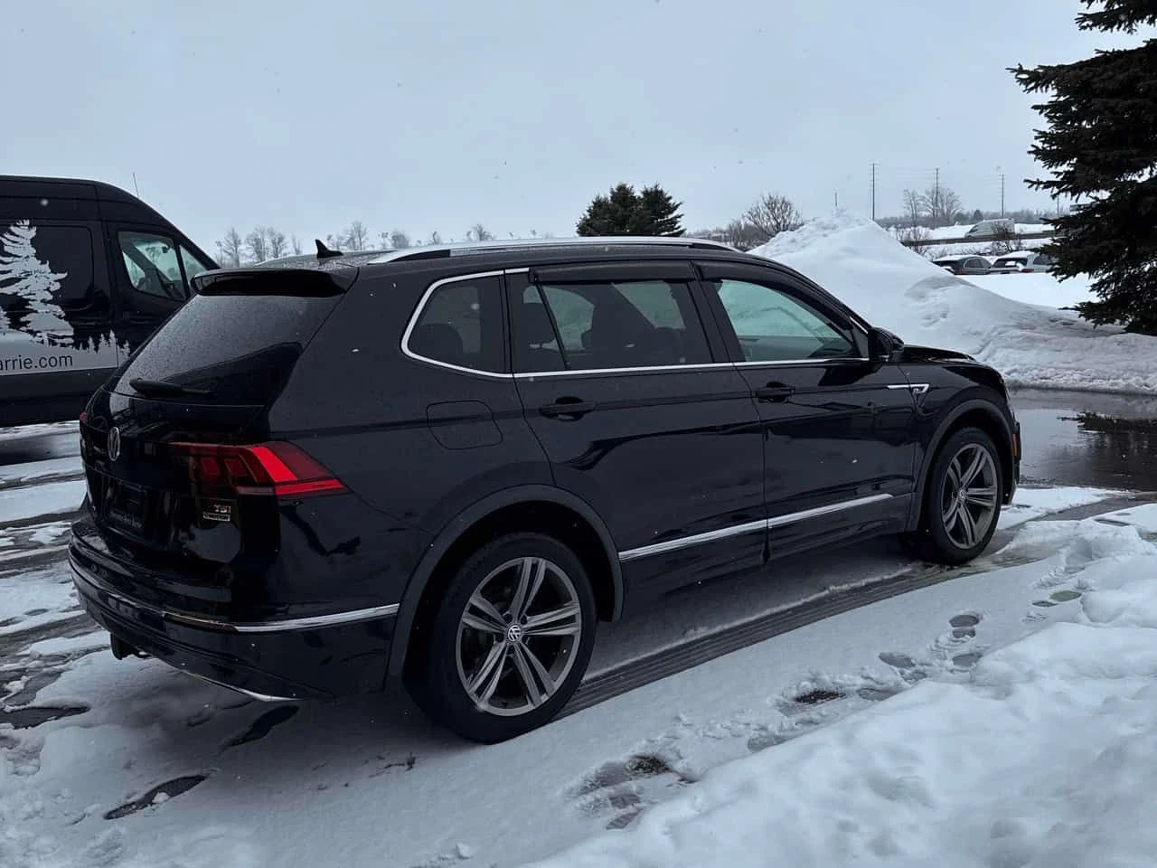 VW Tiguan Highline /CARFAX/ НАВИ/ПОДГРЕВ/КОЖА/4Х4/ - изображение 3