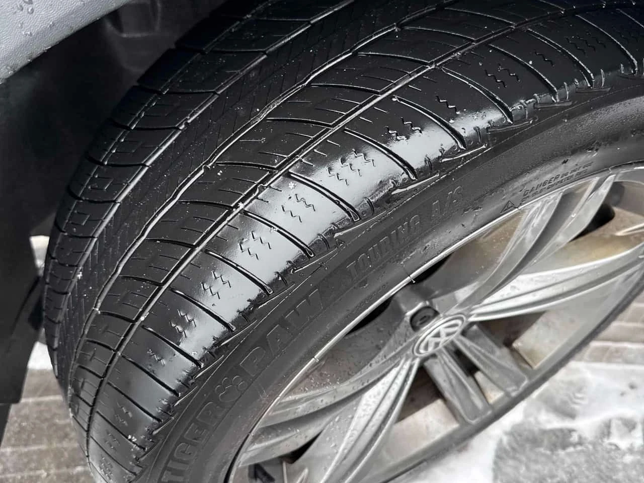 VW Tiguan Highline /CARFAX/ НАВИ/ПОДГРЕВ/КОЖА/4Х4/ - изображение 10