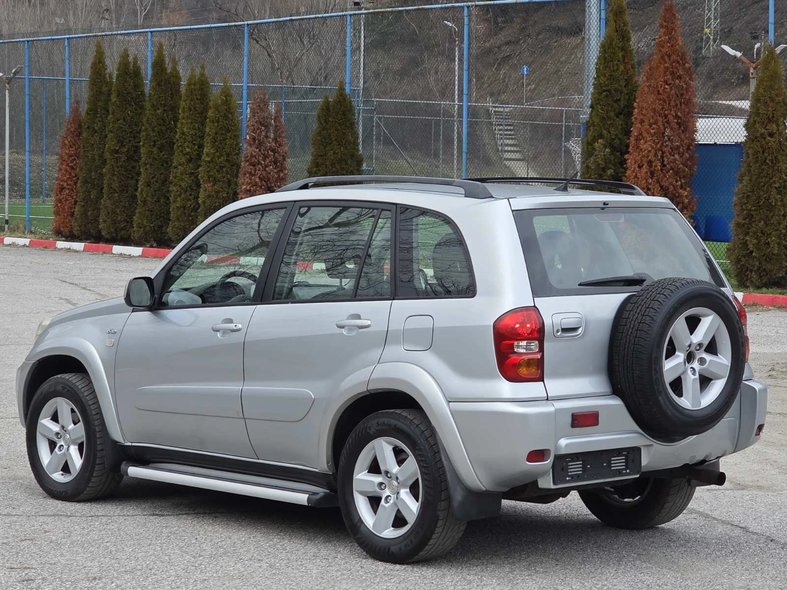 Toyota Rav4 Топ състояние внос Италия 4 х 4 - изображение 8