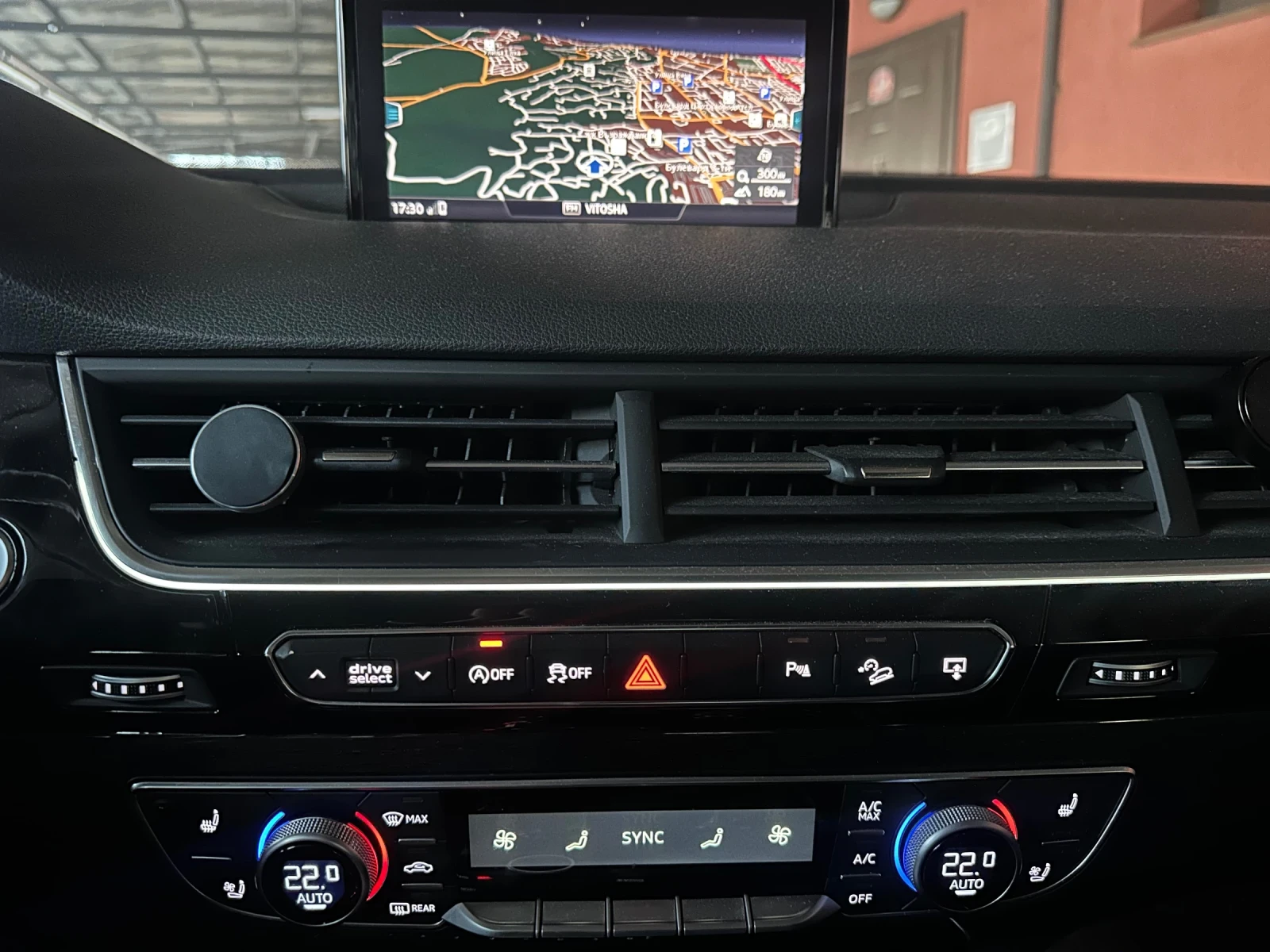 Audi Q7 3.0 TFSI Premium Plus - изображение 3