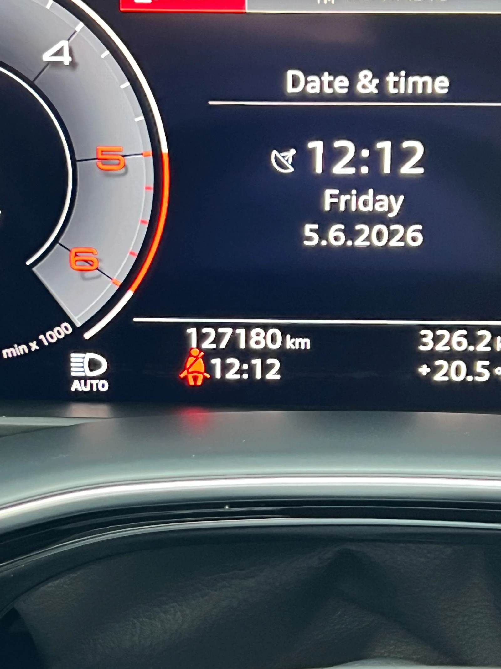 Audi Q7, снимка 9 - Автомобили и джипове - 54793499