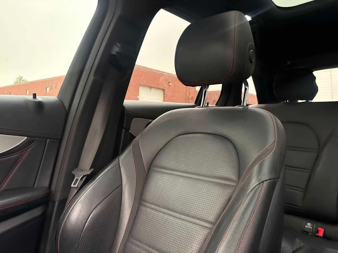 Mercedes-Benz GLC 43 AMG * CARFAX * ОПЦИЯ ЗА ФИНАНСИРАНЕ , снимка 15 - Автомобили и джипове - 55302914
