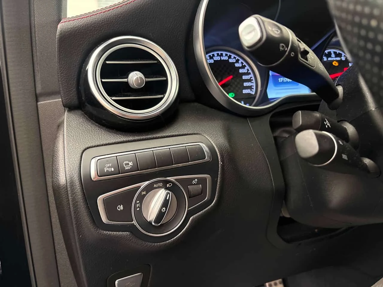 Mercedes-Benz GLC 43 AMG * CARFAX * ОПЦИЯ ЗА ФИНАНСИРАНЕ , снимка 14 - Автомобили и джипове - 55302914