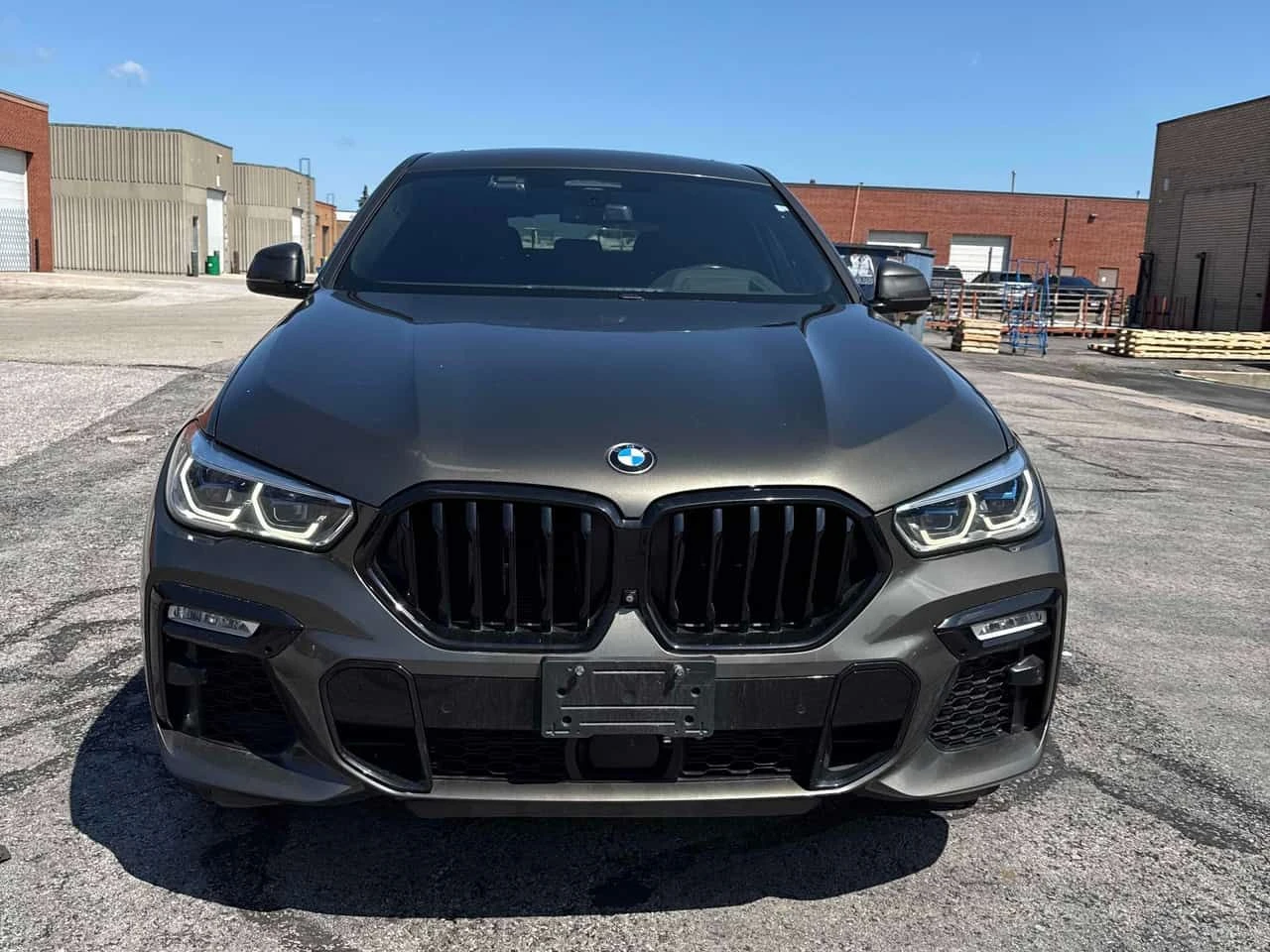 BMW X6 * xDrive40i* LASER* DISTRONIC* COMFORT SEATS* 360*, снимка 6 - Автомобили и джипове - 55466437