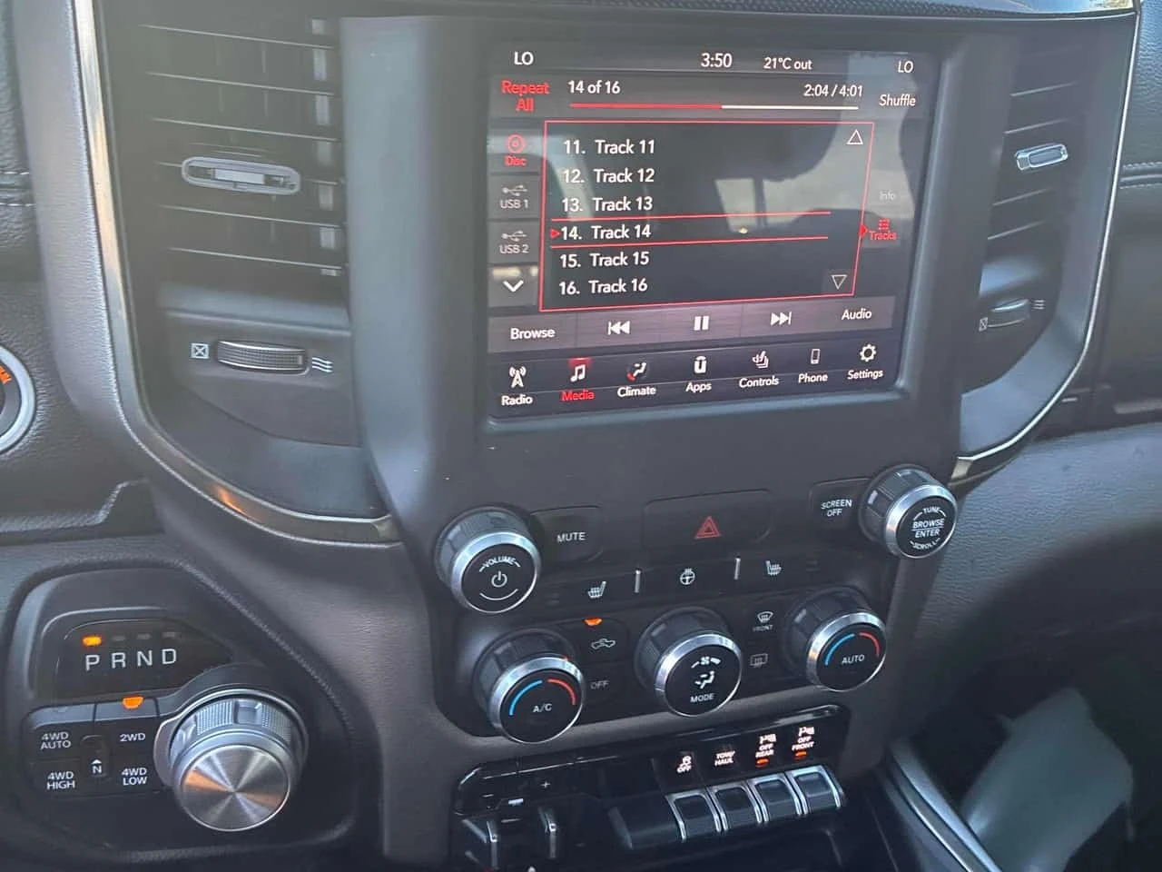 Dodge RAM 1500 * Sport * CARFAX * БЕЗ ПЪРВОНАЧАЛНА ВНОСКА, снимка 9 - Автомобили и джипове - 56207951