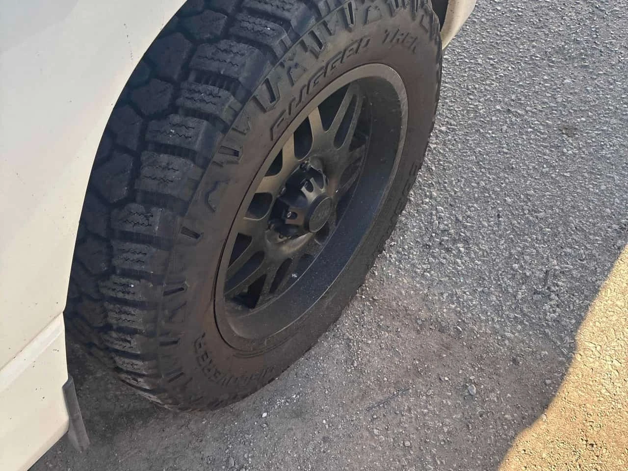 Dodge RAM 1500 * Sport * CARFAX * БЕЗ ПЪРВОНАЧАЛНА ВНОСКА, снимка 13 - Автомобили и джипове - 56207951