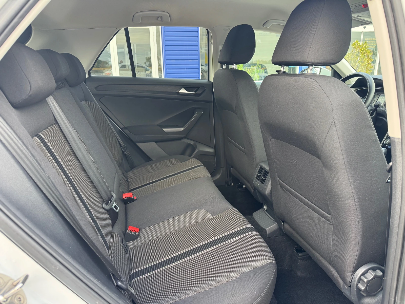 VW T-Roc 2.0 TDI 150кс Advanced, снимка 13 - Автомобили и джипове - 56707913