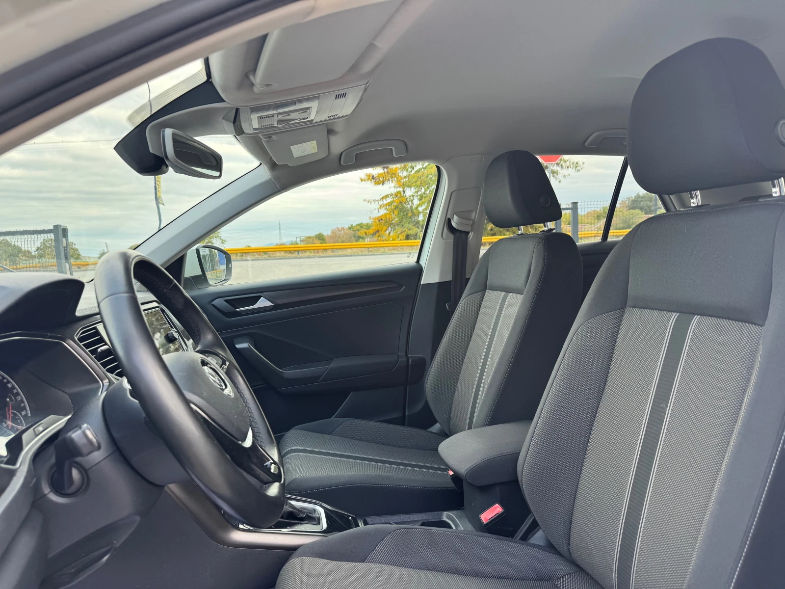 VW T-Roc 2.0 TDI 150кс Advanced, снимка 11 - Автомобили и джипове - 56707913