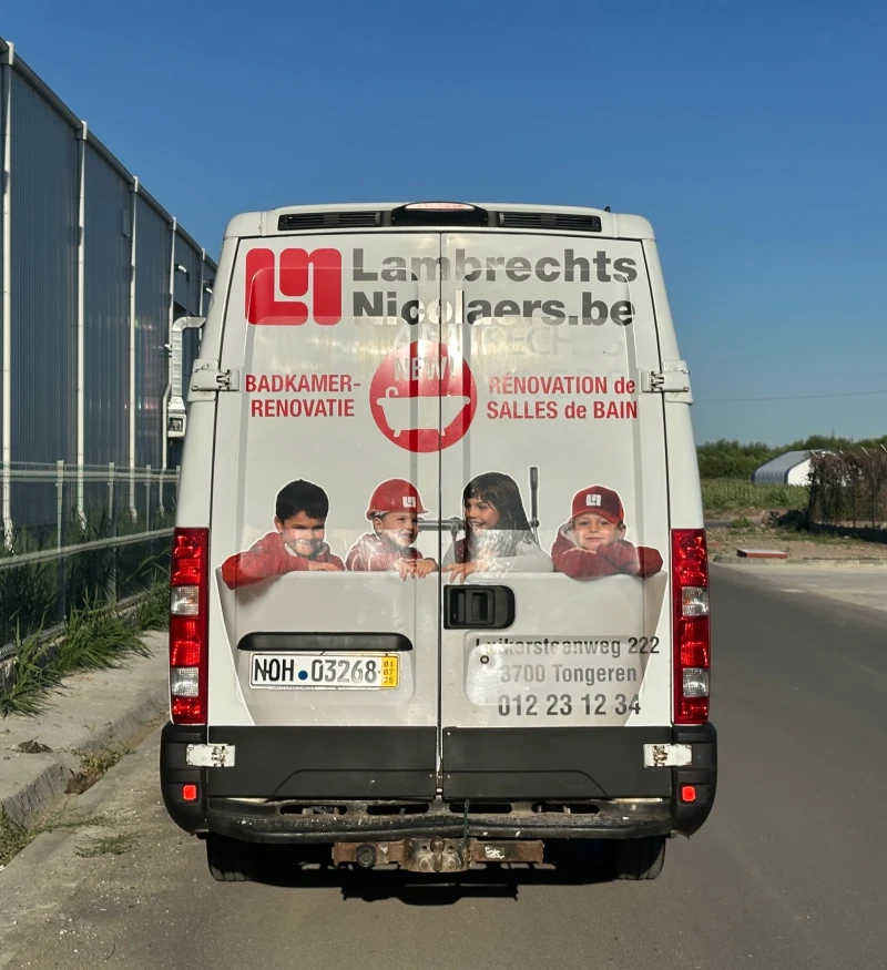 Iveco Daily 35S18 Теглич Климатик, снимка 3 - Бусове и автобуси - 52810123