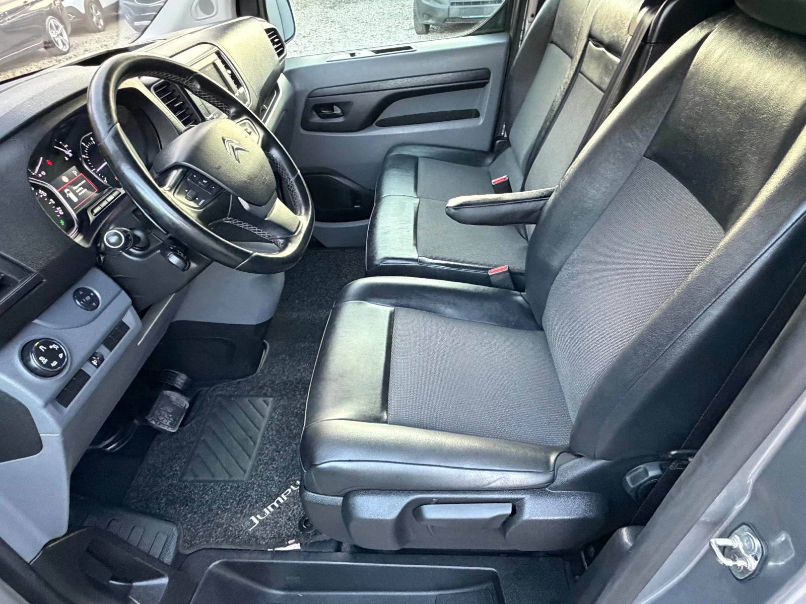 Citroen Jumpy 2.0HDI* FULL* AVTOMAT* LED* 21.05.2021* EVRO6 | Mobile.bg � ����������� 13