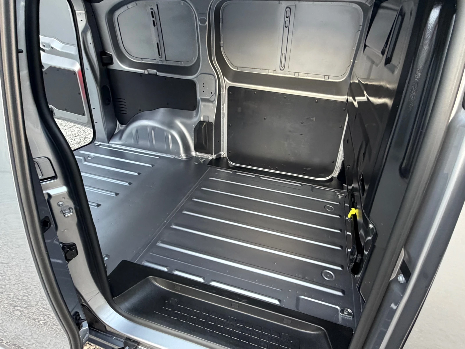 Citroen Jumpy 2.0HDI* FULL* AVTOMAT* LED* 21.05.2021* EVRO6 | Mobile.bg � ����������� 8