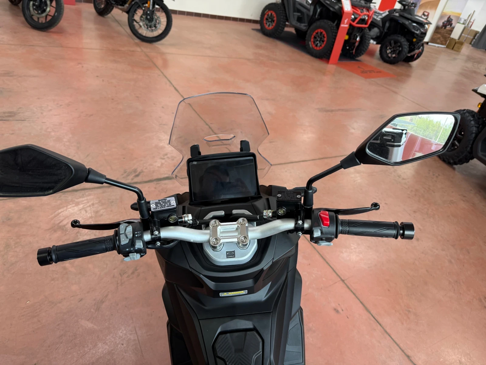 Yamaha X-max Linhai ADV Buck 125 - изображение 3