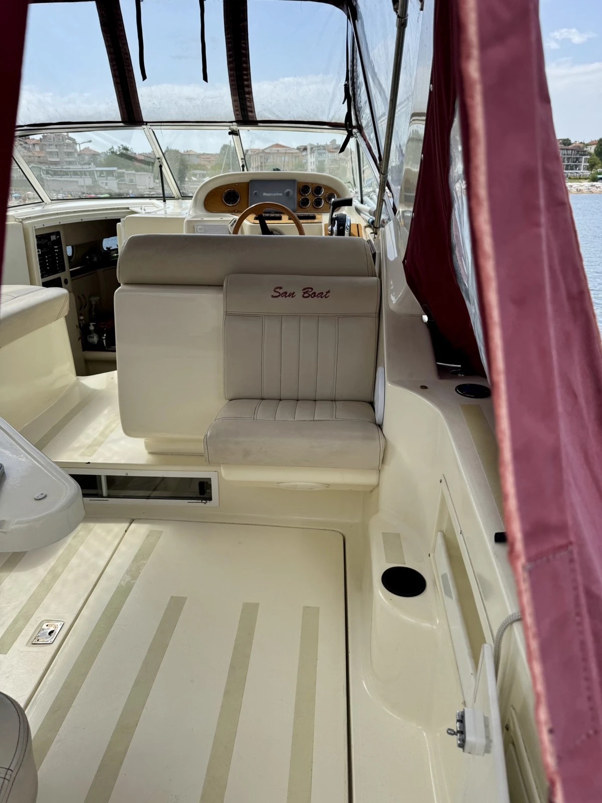 Моторна яхта San Boat  - изображение 9