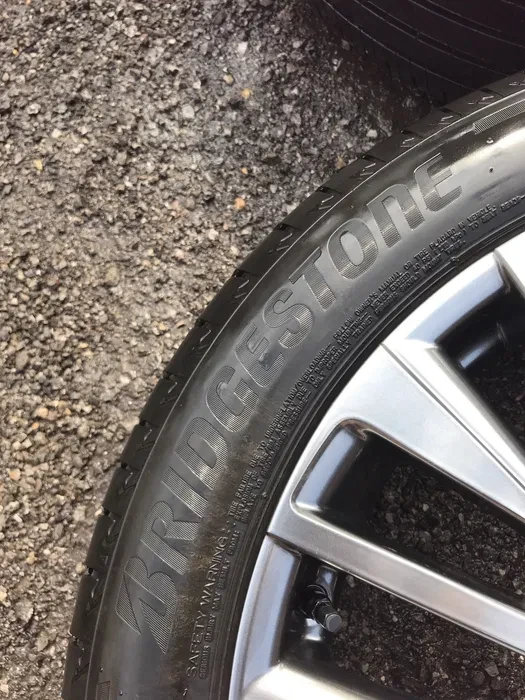 Гуми с джанти Bridgestone 235/50R21, снимка 7 - Гуми и джанти - 56237064