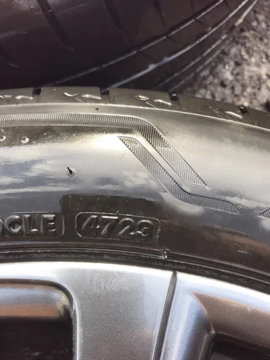 Гуми с джанти Bridgestone 235/50R21, снимка 6 - Гуми и джанти - 56237064