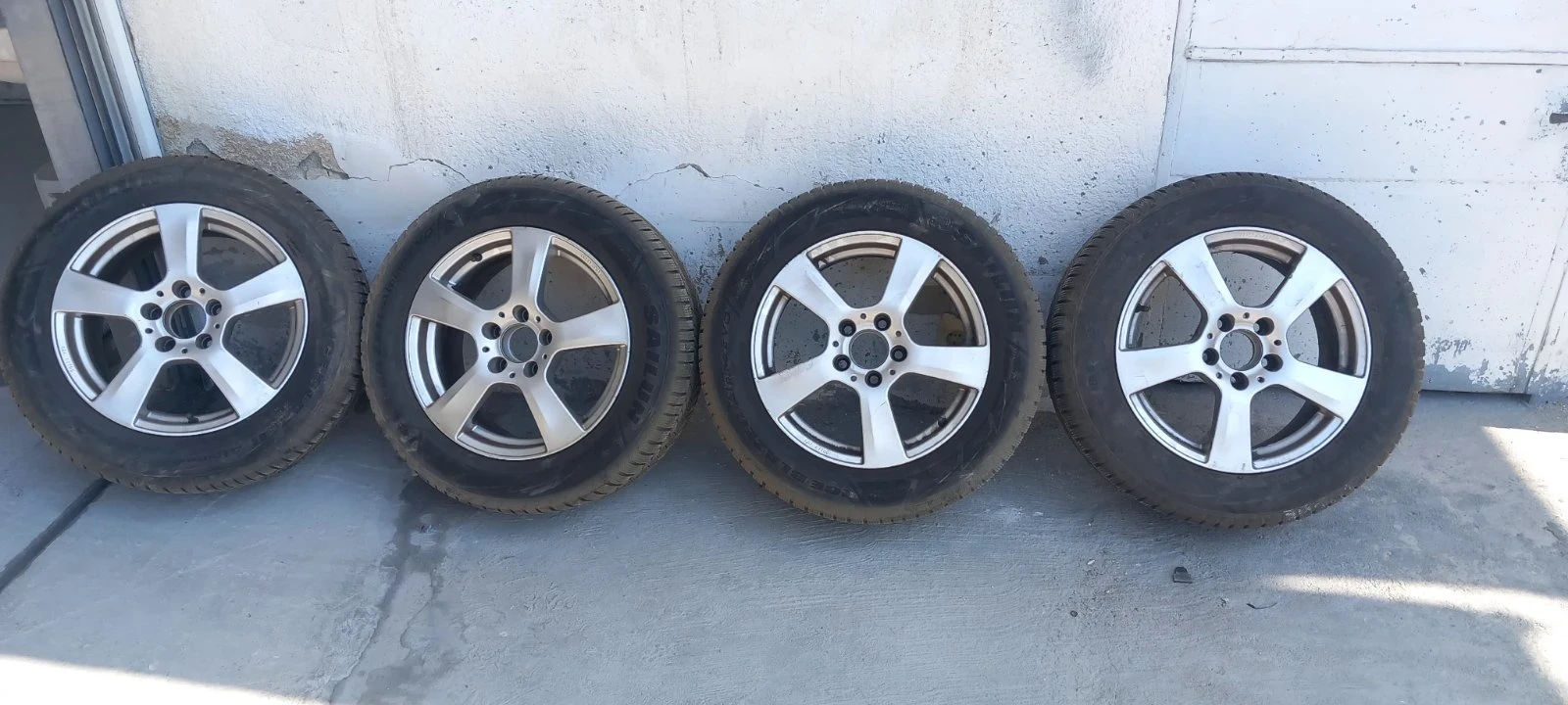    225/55R16  Mercedes-Benz E 350 | Mobile.bg   1