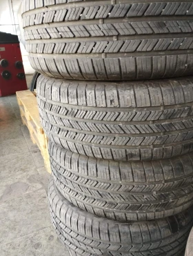 Гуми Всесезонни 235/45R19, снимка 5 - Гуми и джанти - 47743621