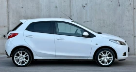 Mazda 2 1.3 бензин * Климатик * * Нов внос* , снимка 5