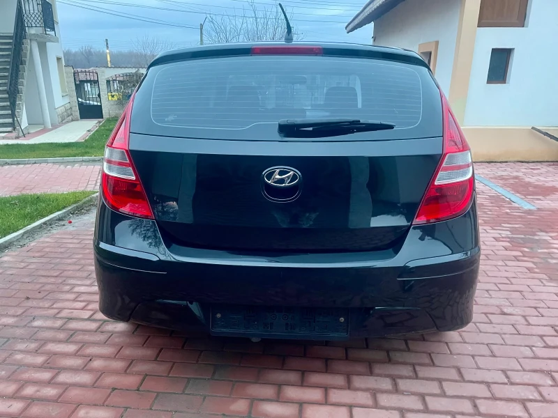 Hyundai I30 1.6 CRDI 16V, снимка 6 - Автомобили и джипове - 48418147