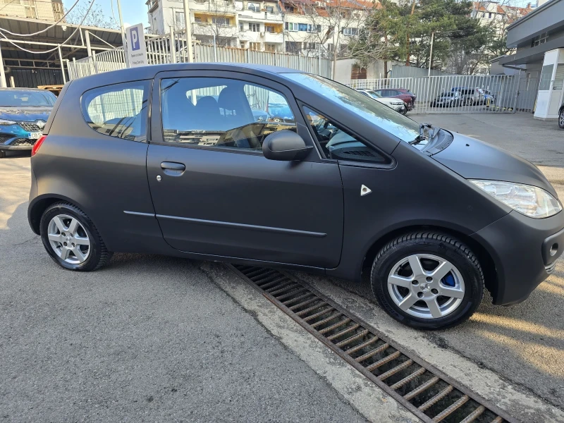 Mitsubishi Colt 1.1 / НАПЪЛНО ОБСЛУЖЕН, снимка 3 - Автомобили и джипове - 48969634