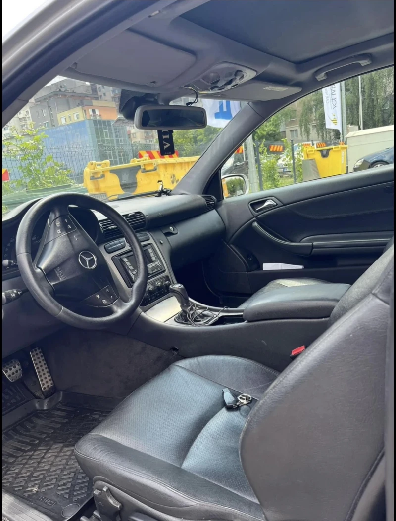 Mercedes-Benz C 220, снимка 6 - Автомобили и джипове - 49470540