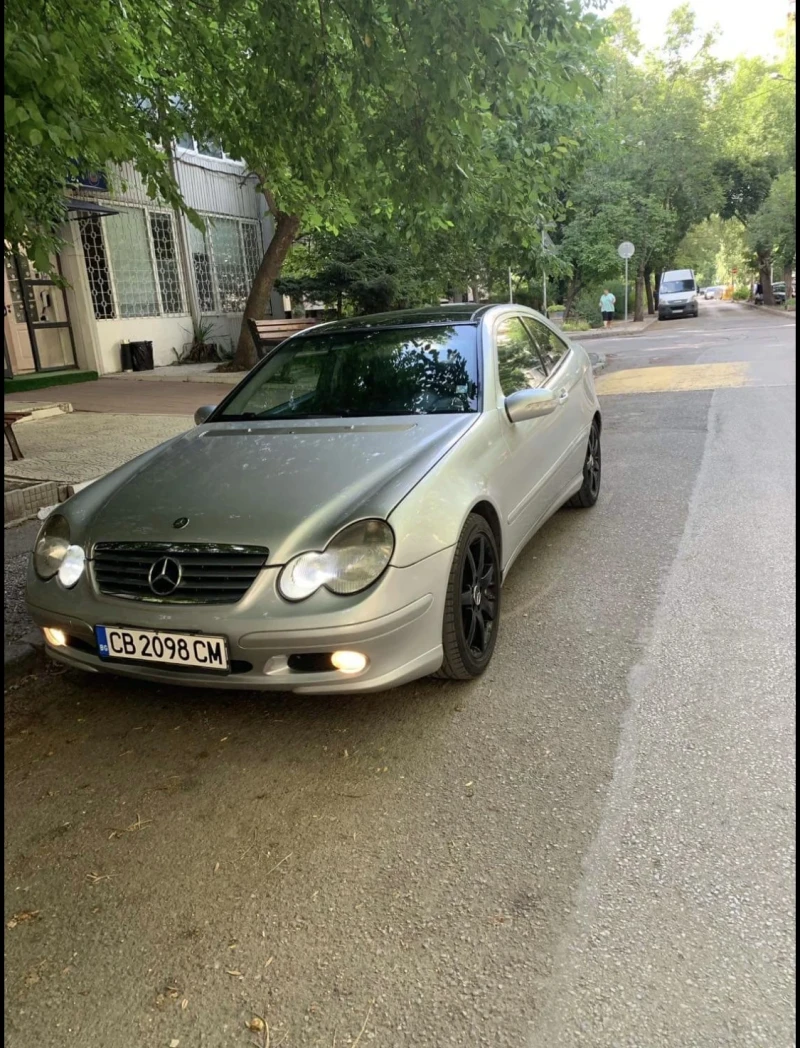 Mercedes-Benz C 220, снимка 1 - Автомобили и джипове - 49470540