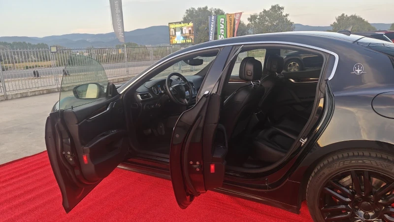 Maserati Ghibli SQ4* AWD* Напълно обслужена!, снимка 6 - Автомобили и джипове - 52326361