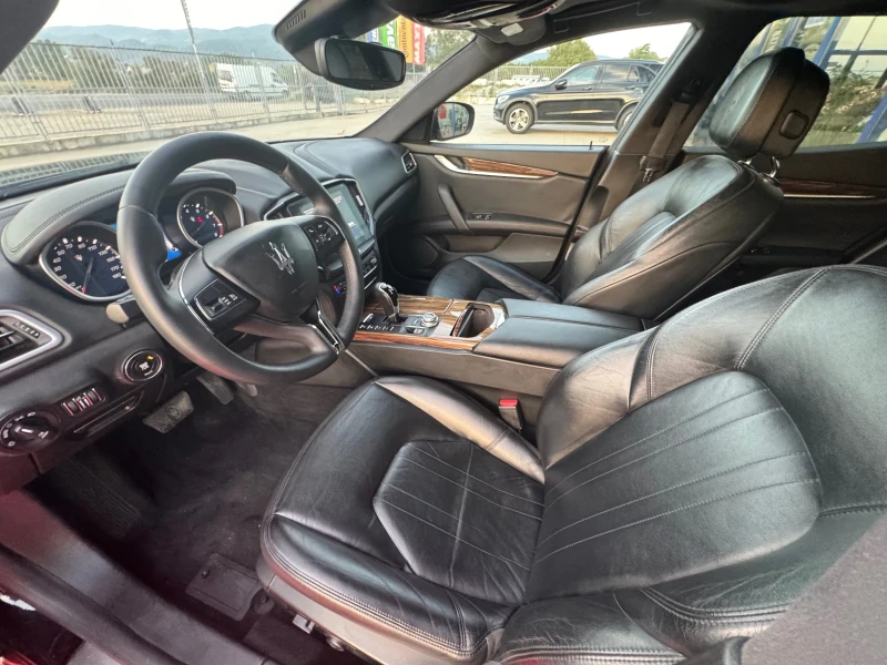 Maserati Ghibli SQ4* AWD* Напълно обслужена!, снимка 16 - Автомобили и джипове - 52326361