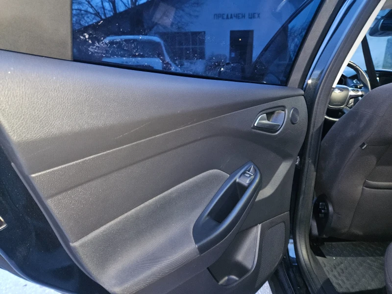 Ford Focus 1.6 150, снимка 11 - Автомобили и джипове - 53019160
