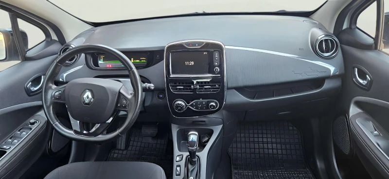 Renault Zoe 40 KWh, снимка 11 - Автомобили и джипове - 53268382