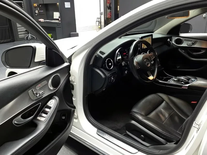 Mercedes-Benz C 220, снимка 10 - Автомобили и джипове - 54282279