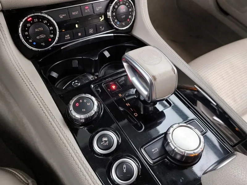 Mercedes-Benz CLS 63 AMG 4MATIC, снимка 8 - Автомобили и джипове - 54884958