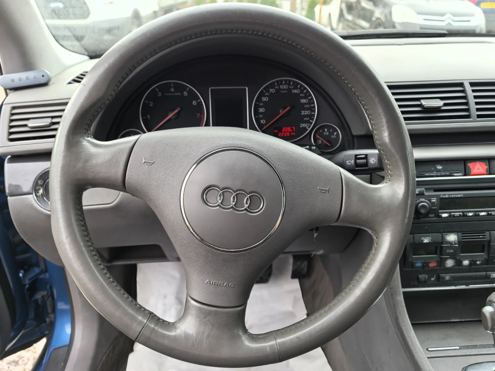 Audi A4 2.0i  | Mobile.bg   12