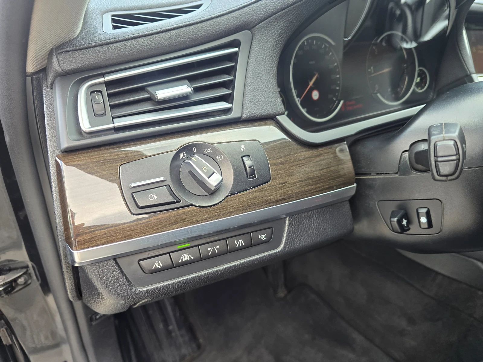 BMW 740 FACELIFT FULL - изображение 8