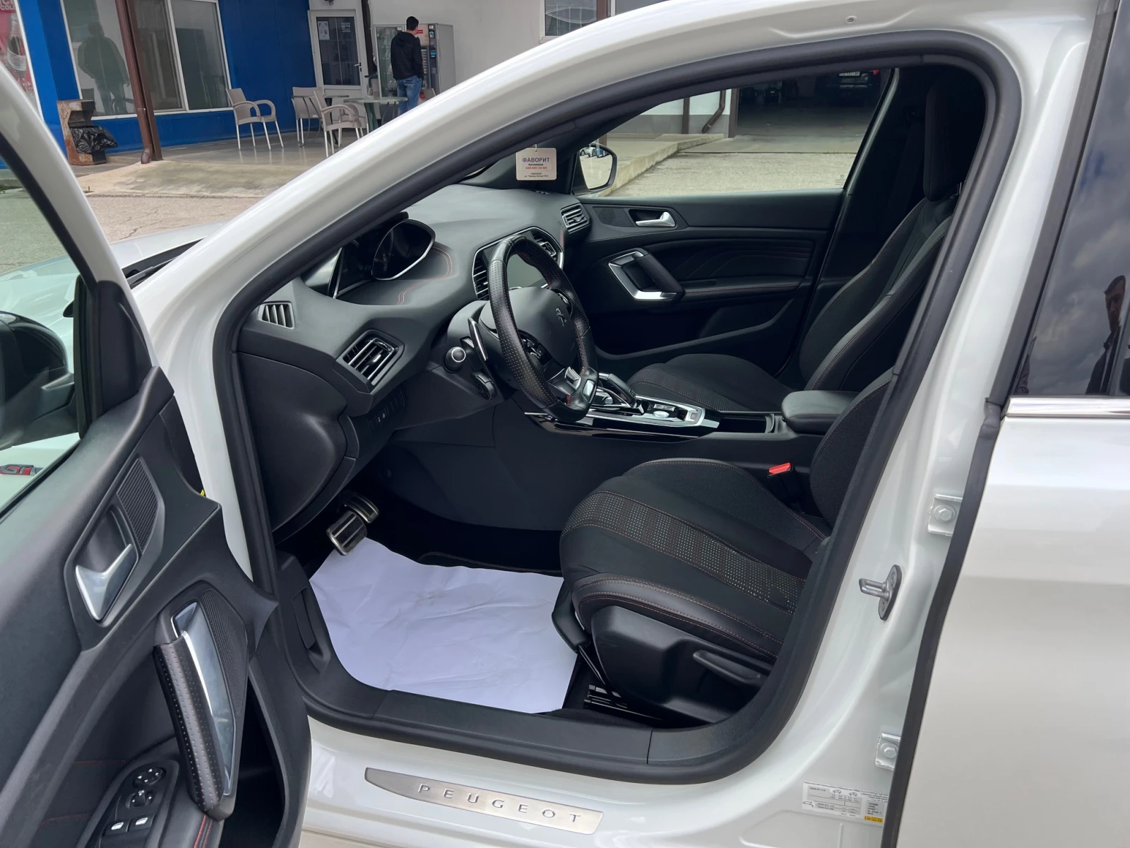Peugeot 308 GT 1.2 PureTech 130 EAT8  - изображение 9
