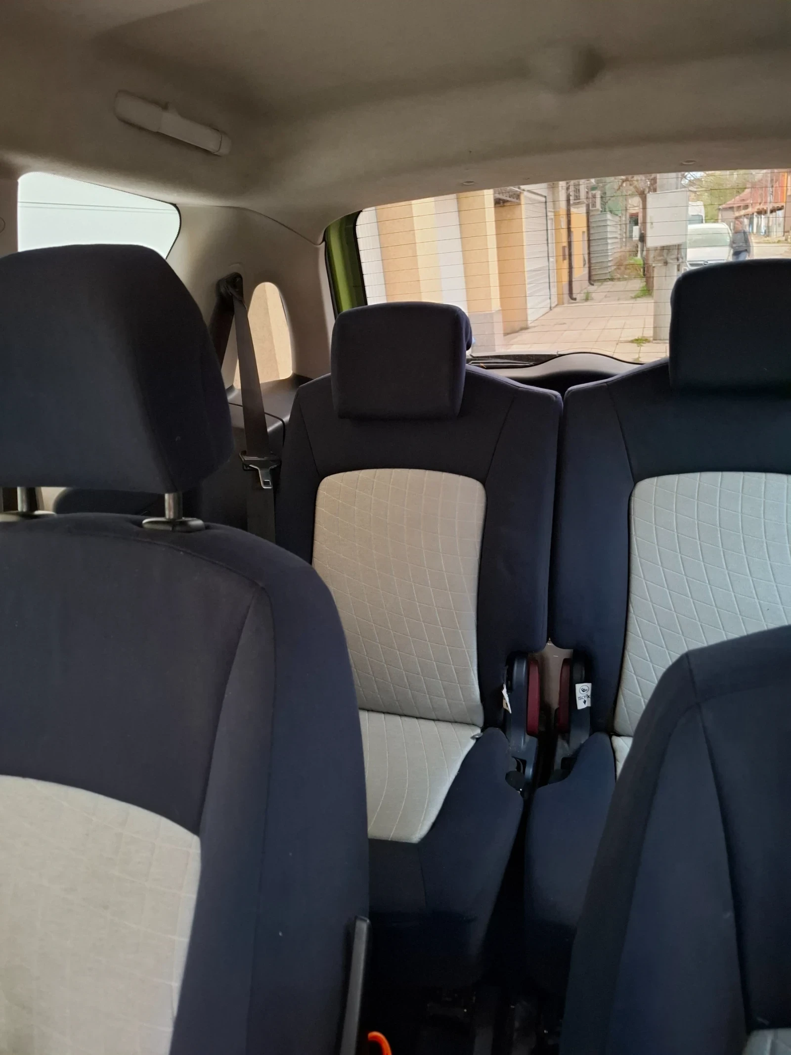 Peugeot 1007 1, 4 TDI - изображение 10