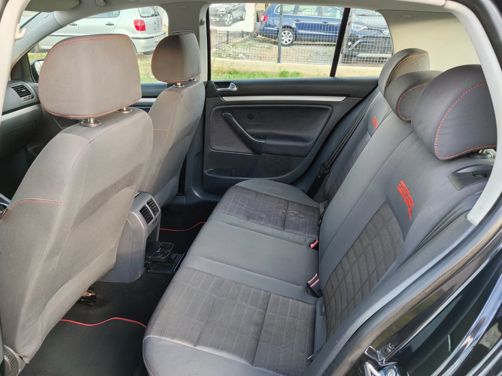 VW Golf 1.9tdi 105ps Navi - изображение 10