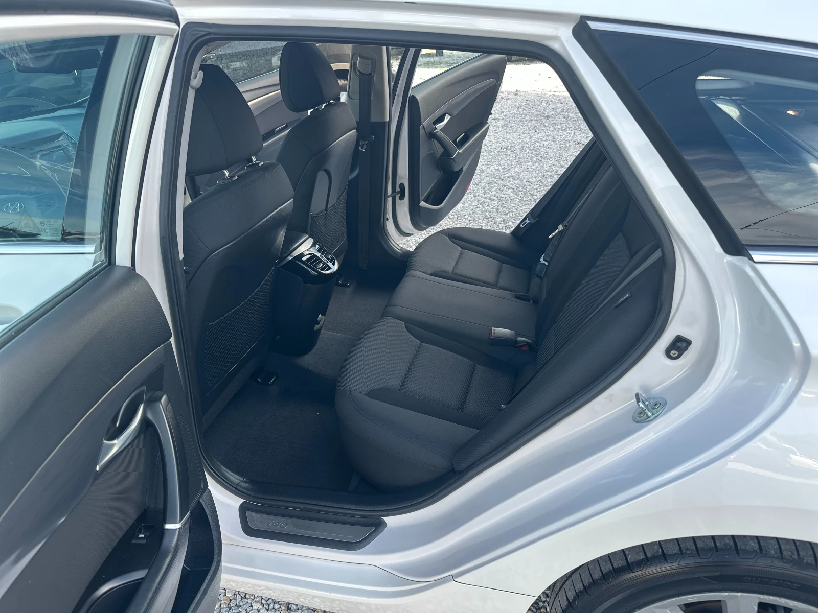 Hyundai I40 1.7 CRDI - изображение 10