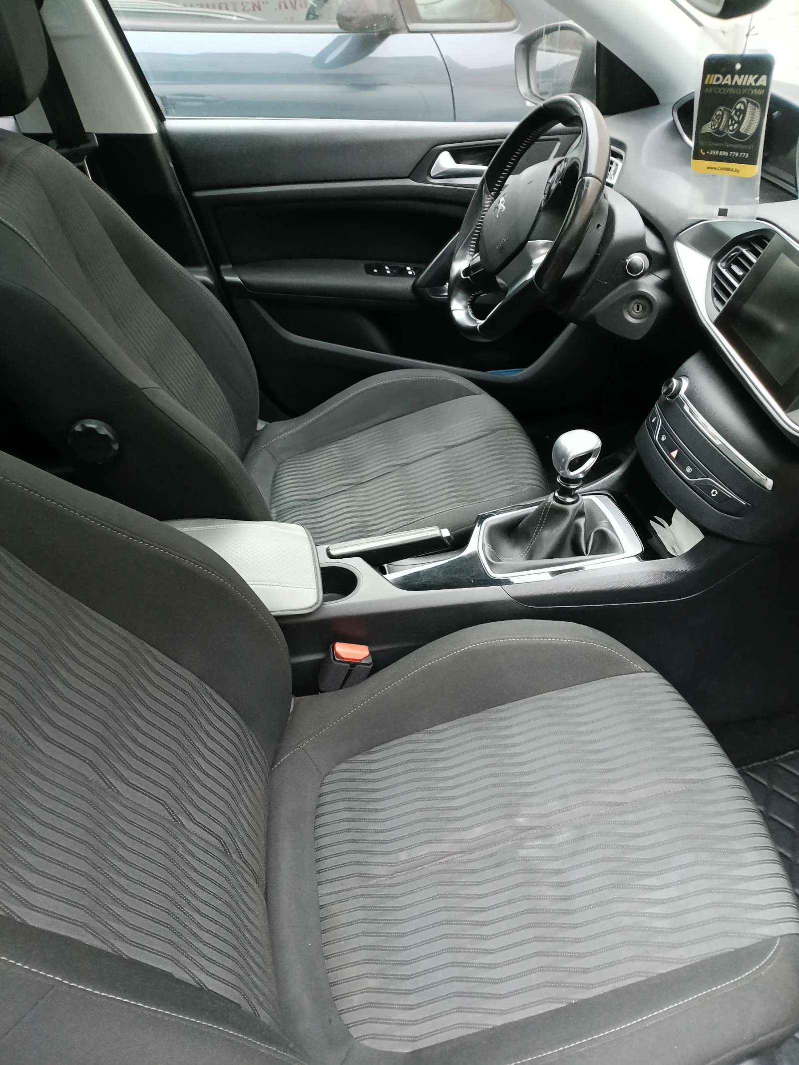 Peugeot 308 1.6 SW T9 - изображение 9