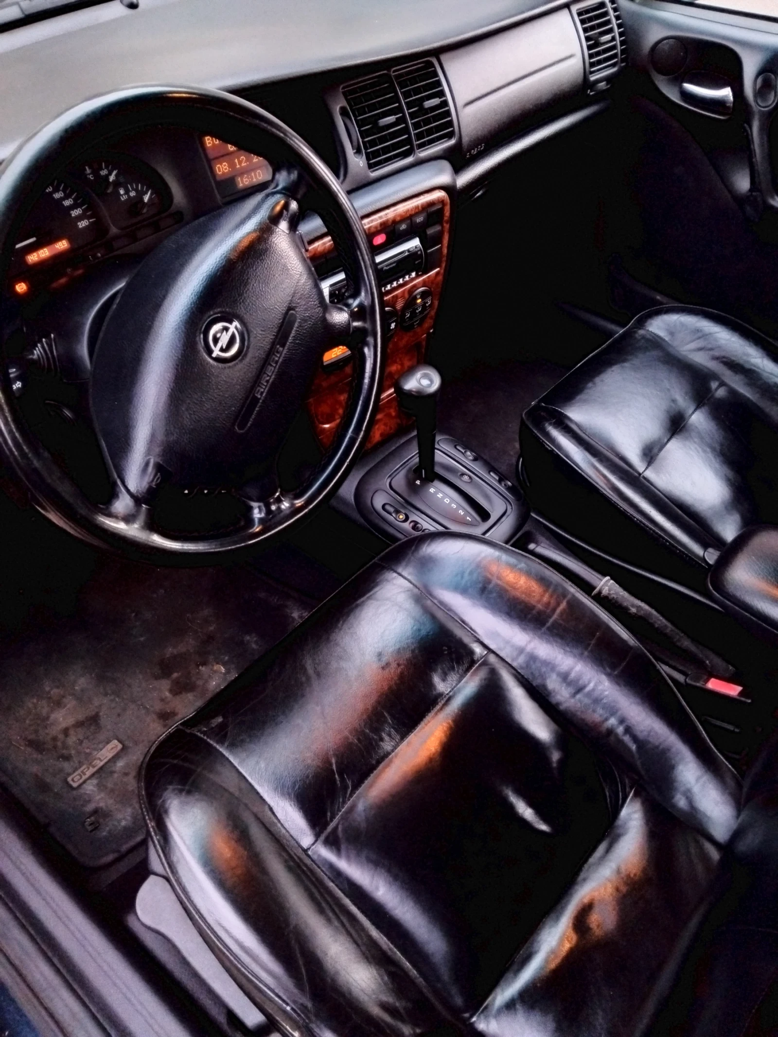 Opel Vectra 1.8 125 - изображение 8