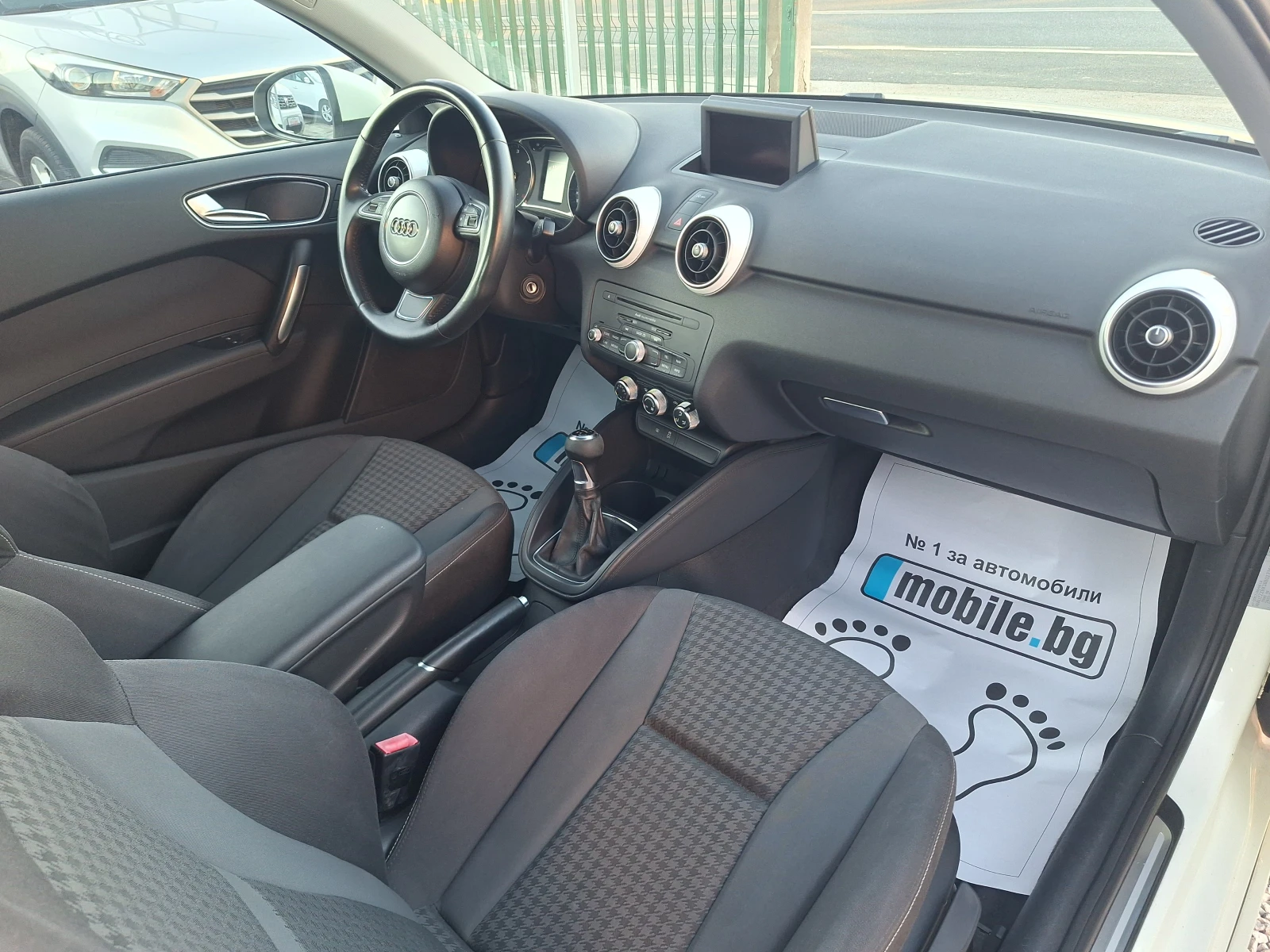 Audi A1 1.6tdi 105ks S-line! | Mobile.bg � ����������� 12