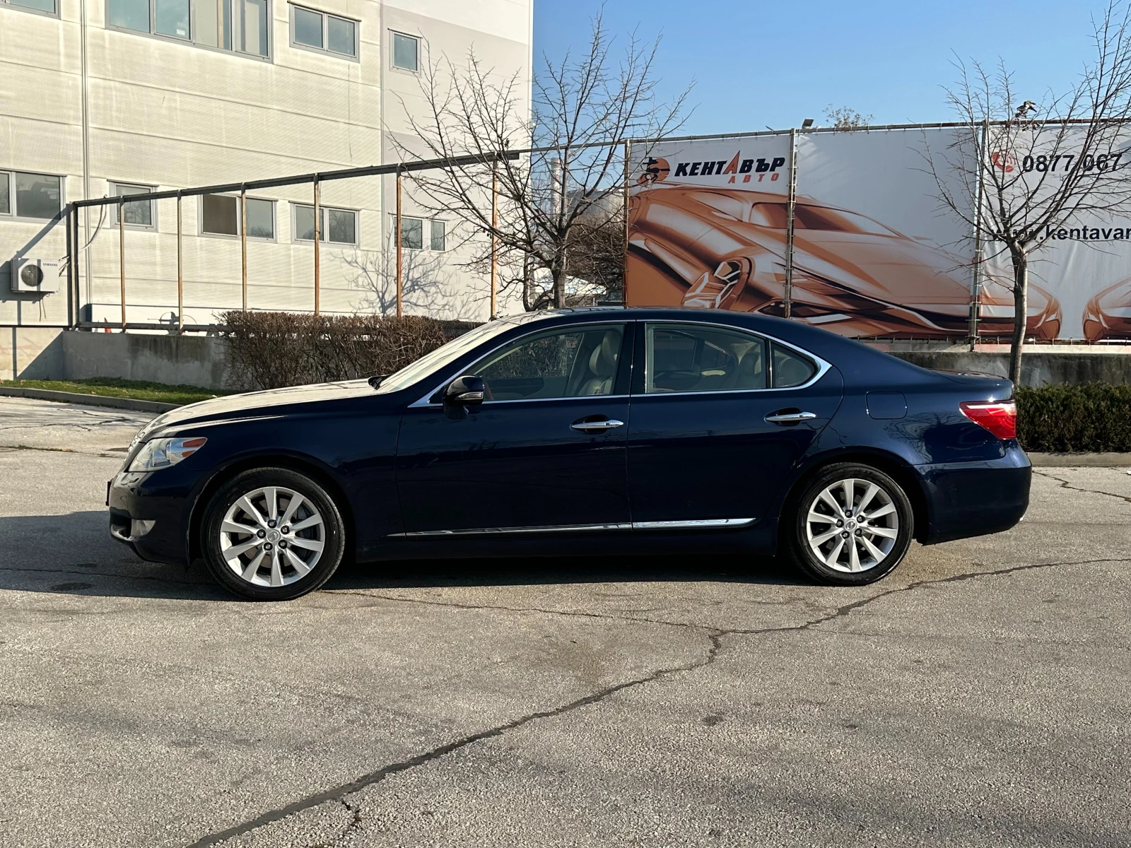 Lexus LS 460 4.6i 367 к.с.  - изображение 2