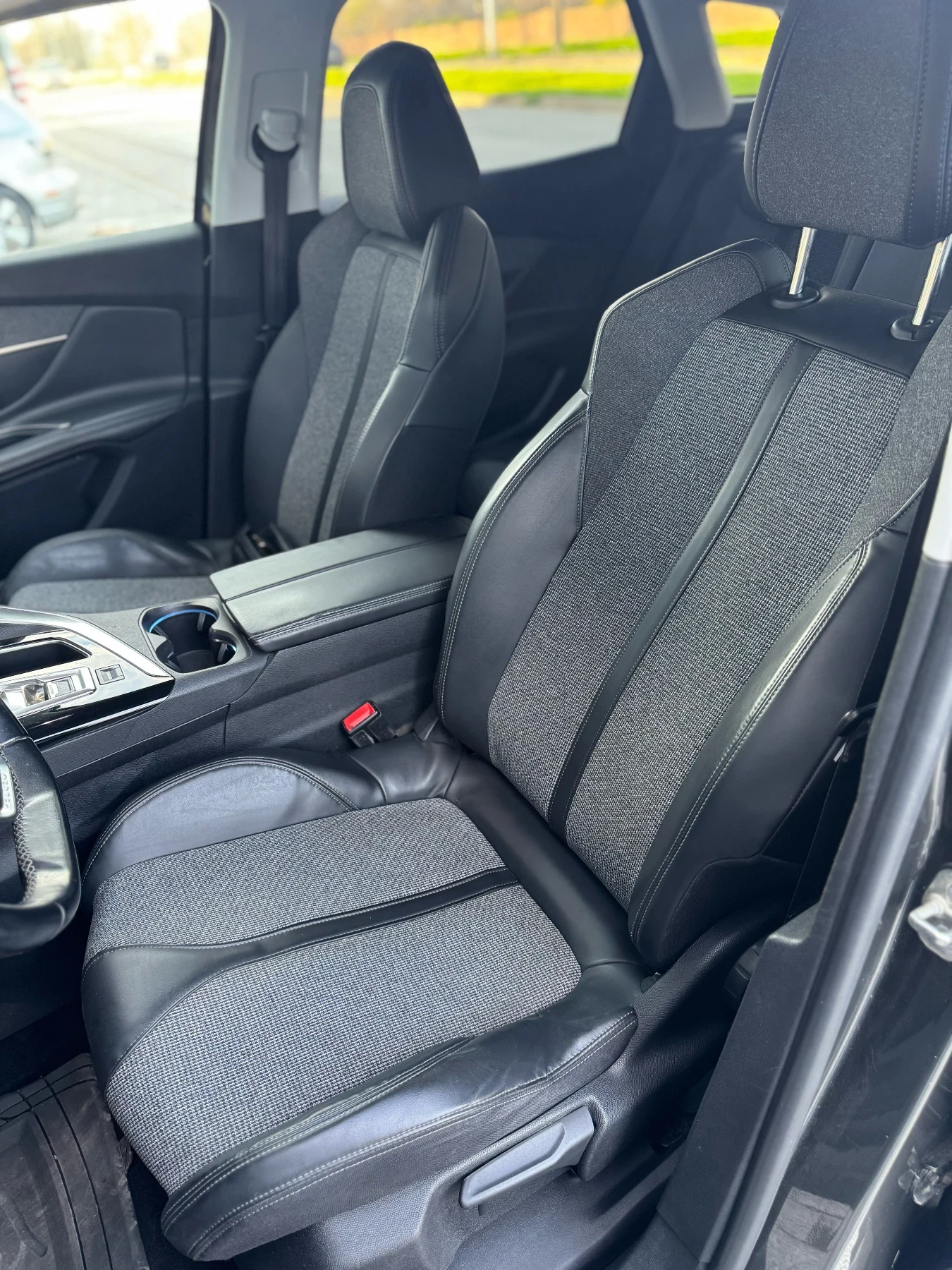 Peugeot 3008 1.6 HDi Allure, снимка 8 - Автомобили и джипове - 53527143