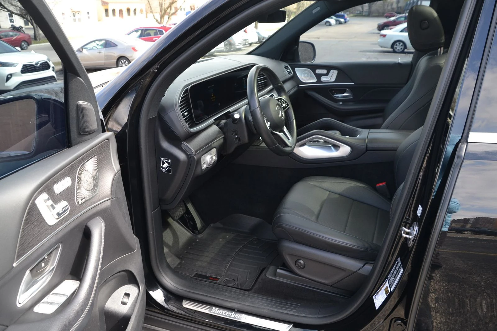 Mercedes-Benz GLS 450 2021| ВАКУМ| DISTRONIK| BURMASTER| PANO| AMBIENT| , снимка 8 - Автомобили и джипове - 53818608