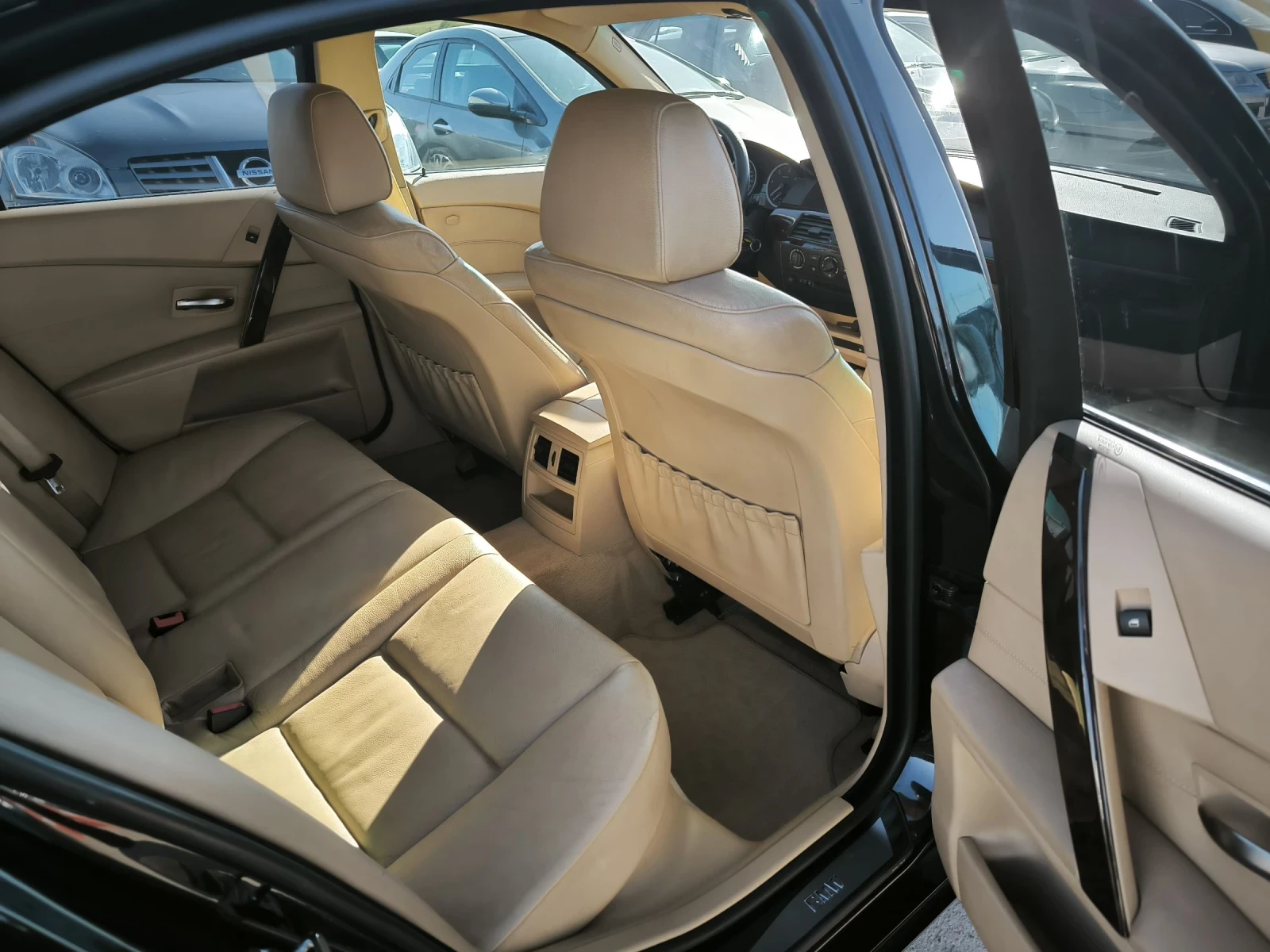 BMW 530 3.0D, снимка 12 - Автомобили и джипове - 54151636