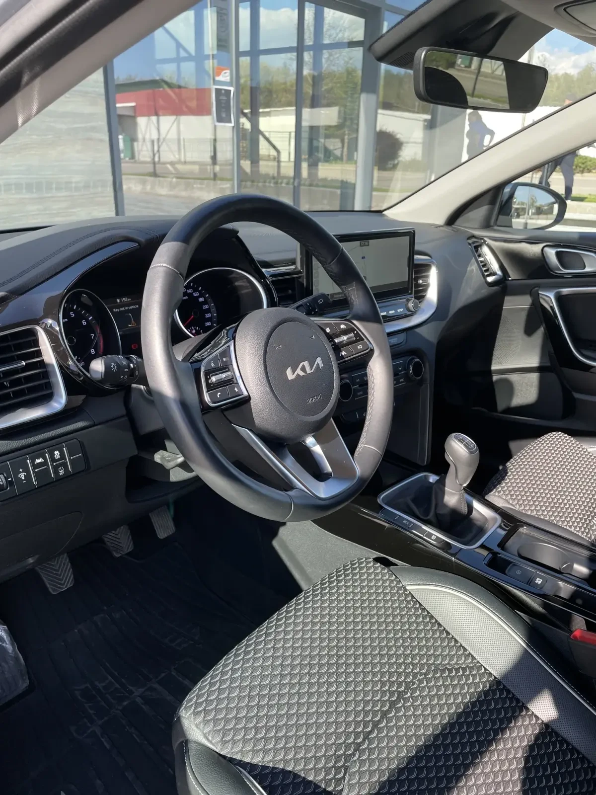 Kia XCeed Executive, снимка 5 - Автомобили и джипове - 54381618