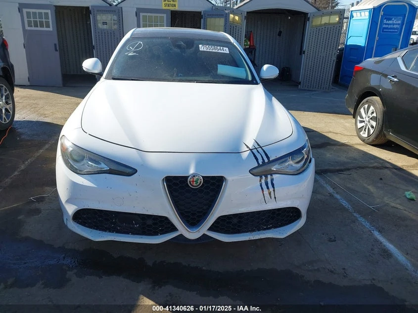 Alfa Romeo Giulia 2l Ti Awd, снимка 12 - Автомобили и джипове - 54384858